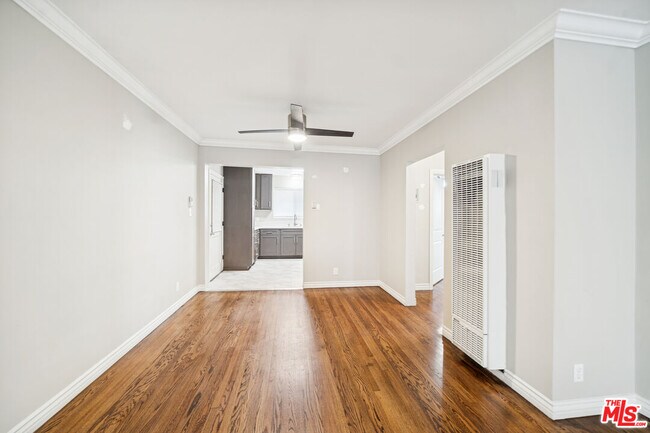 Photo - 3652 Carmona Ave Unidad 7