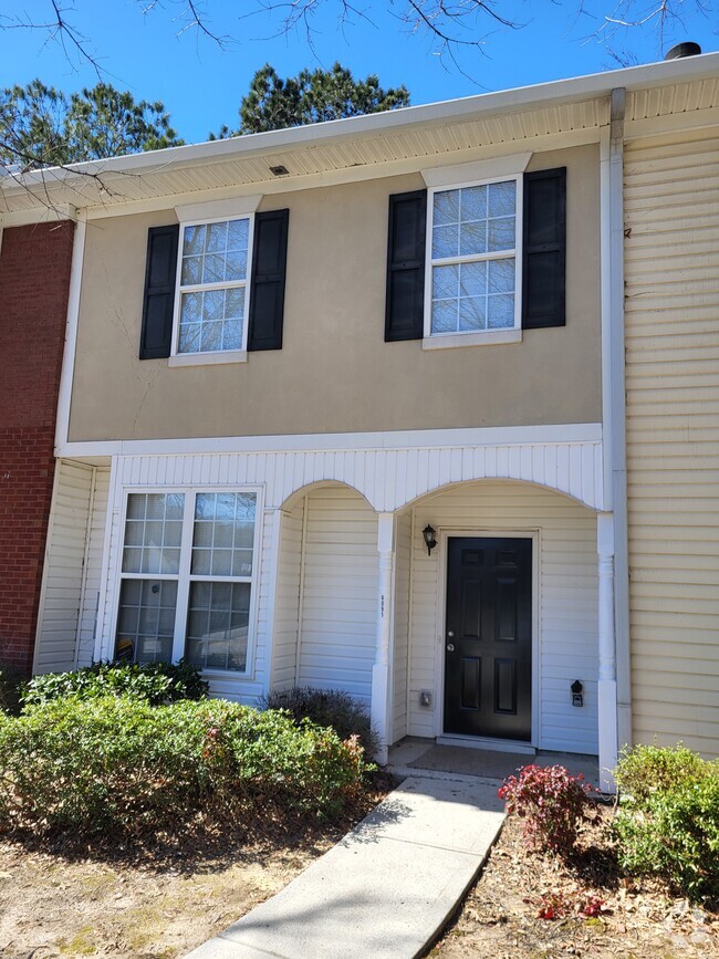 Building Photo - 6091 Camden Forrest Ct Rental