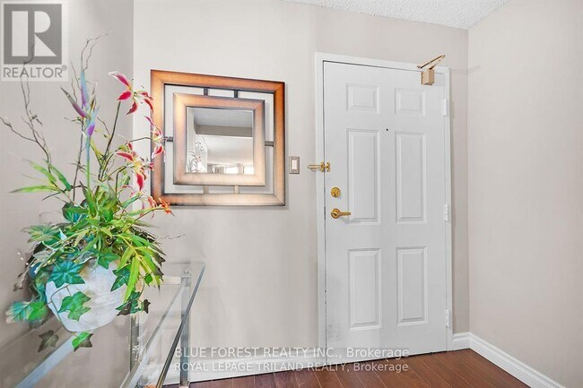 Photo - 363 Colborne St Unit 1006