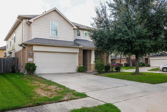 6135 Carver Pines Dr