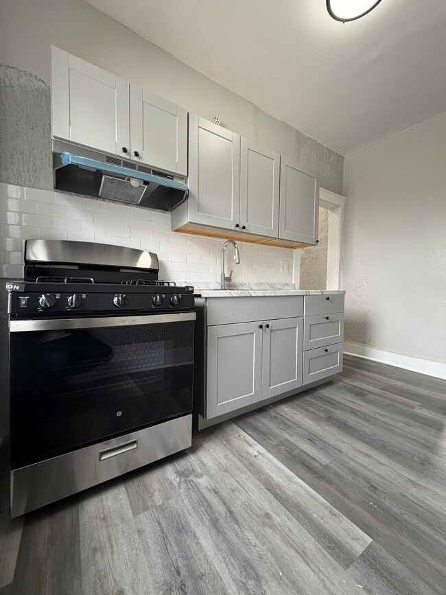 Photo - 645 Summer Ave