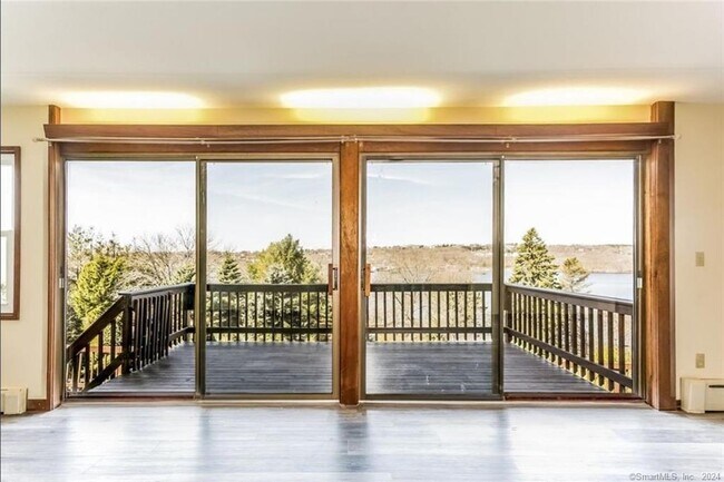 Photo - 117 Phoenix Dr