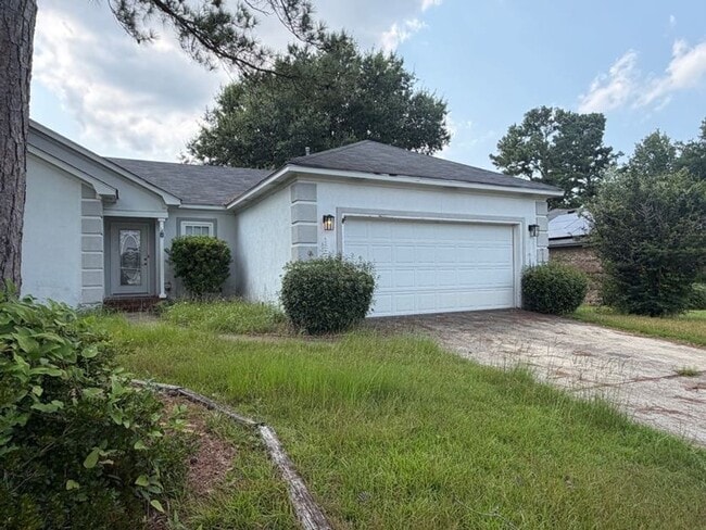 Photo - 199 Amelia Dr W