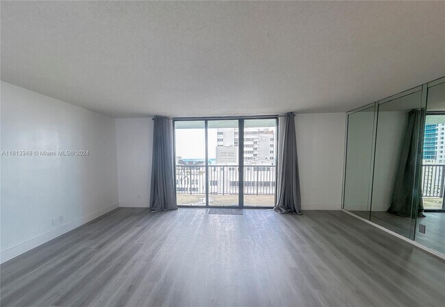 Photo - 1800 Collins Ave Unit #14C
