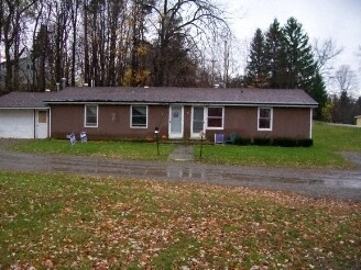 Photo - 136 Pearl St