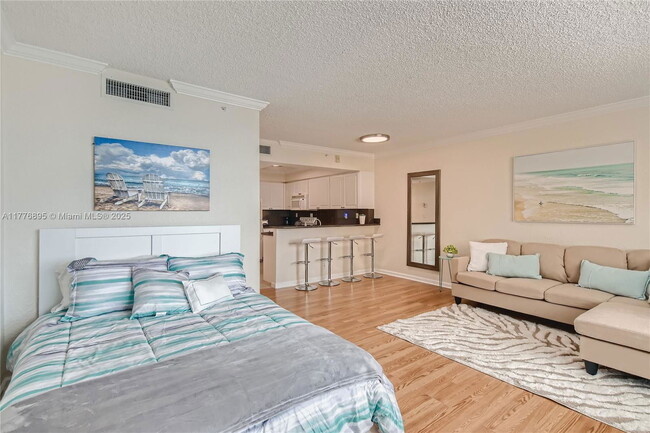 Photo - 2501 S Ocean Dr Unidad 1532 Rental