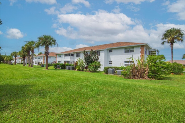 Photo - 1217 S Lakes End Dr Unit A1