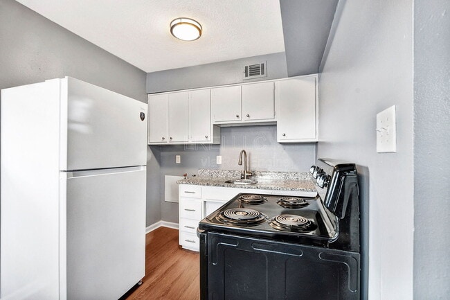 Photo - 3206 Orchard Manor Cir Unit 7