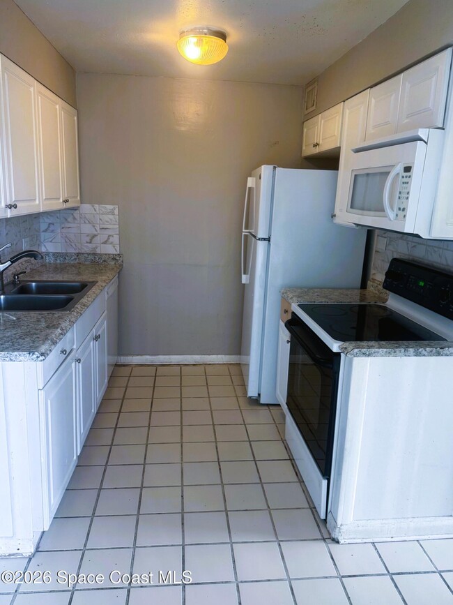 Photo - 140 Minna Ln Unit 101