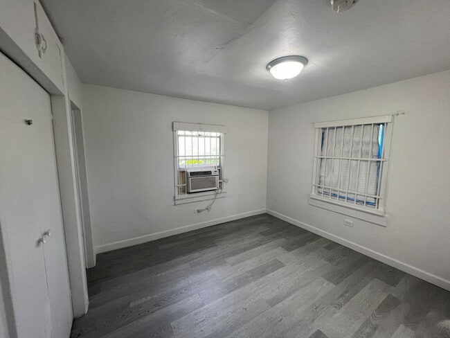 Photo - 7525 NE Miami Ct Unit 7531B