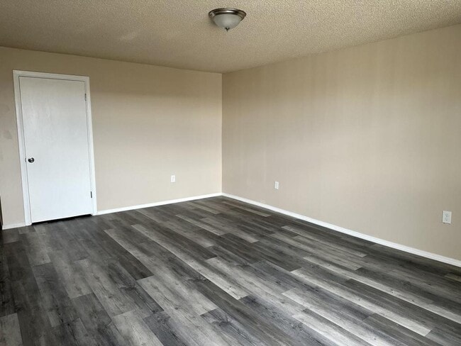 Photo - 205 N 63rd Ave