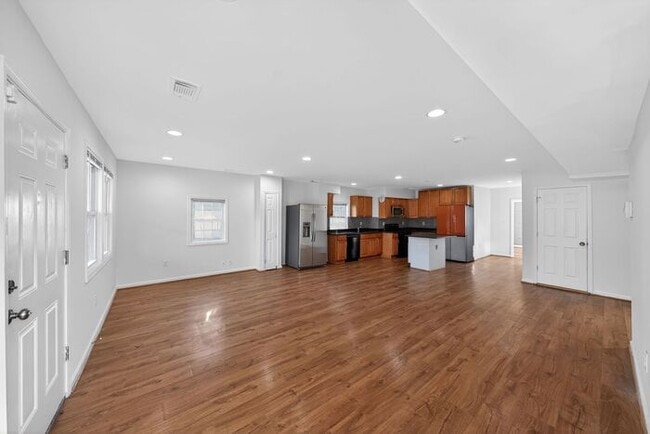 Photo - 7920 Temple Hill Rd