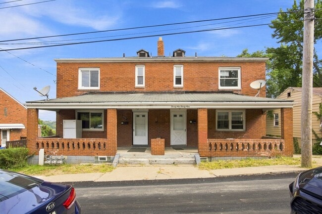 Building Photo - 2937-2939 Freeland St Unit 2939 Freeland St