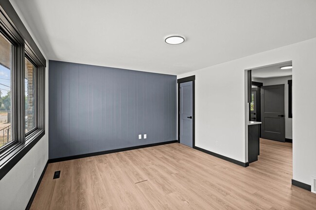 Photo - 3717 N Perry St Unidad 3719