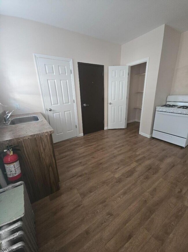 Photo - 38 Franklin Ave Unit 1L