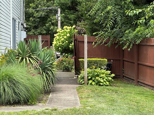 Photo - 10 Jackson Ave Apartamento