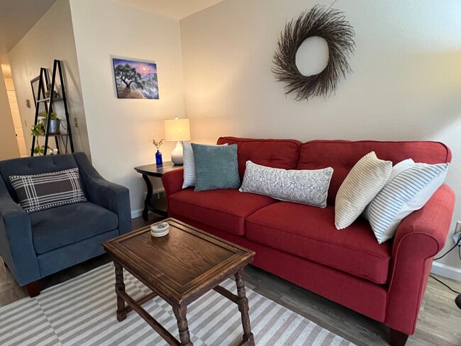 Photo - 376 Catron St N Unit 1