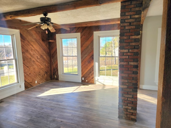 Photo - 161 Roosevelt Trail Unidad 1