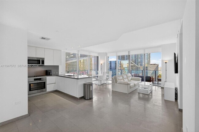 Photo - 68 SE 6th St Unit 1702