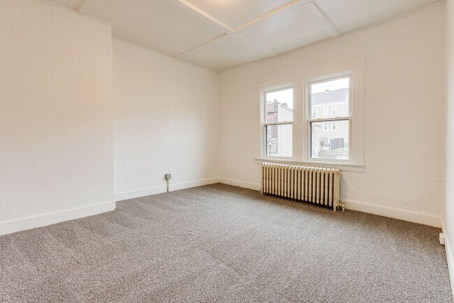 Photo - 156 Brownsville Rd Unit #1 (Top)