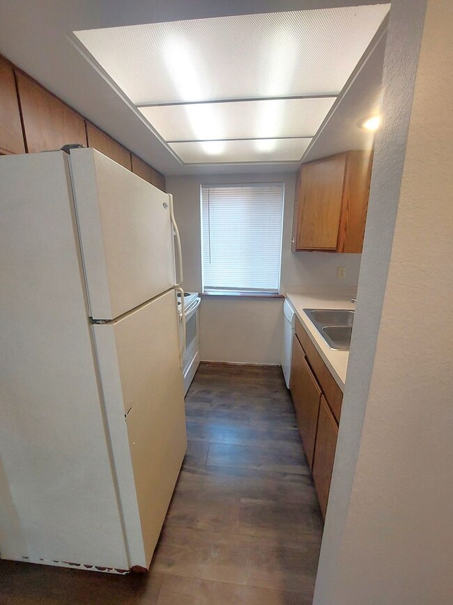 Photo - Great Two Bedroom in Central Location Unit 1