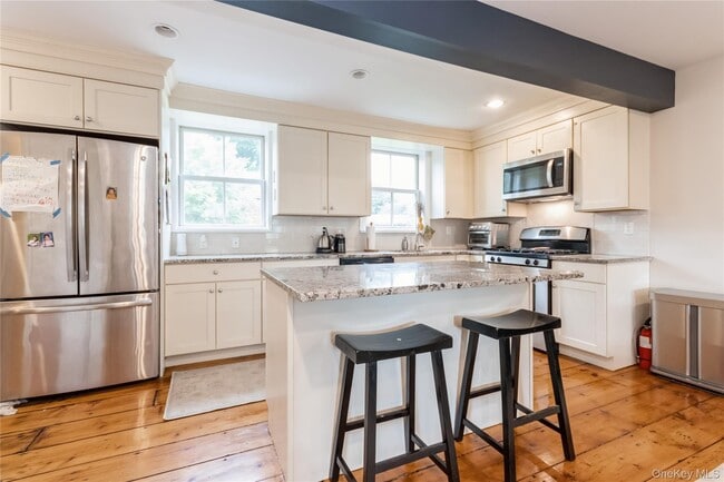 Photo - 120 Verplanck Ave