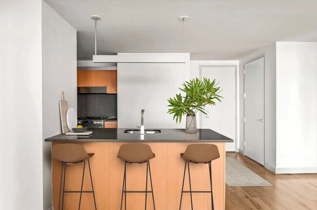 Photo - 29 Beekman St Unidad 10L
