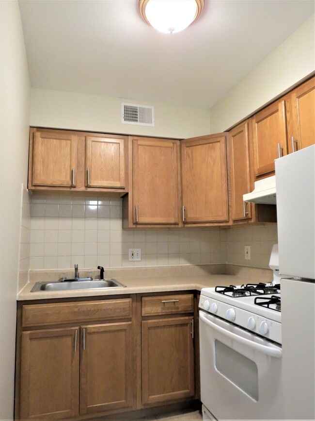 Photo - University Villa Apartments