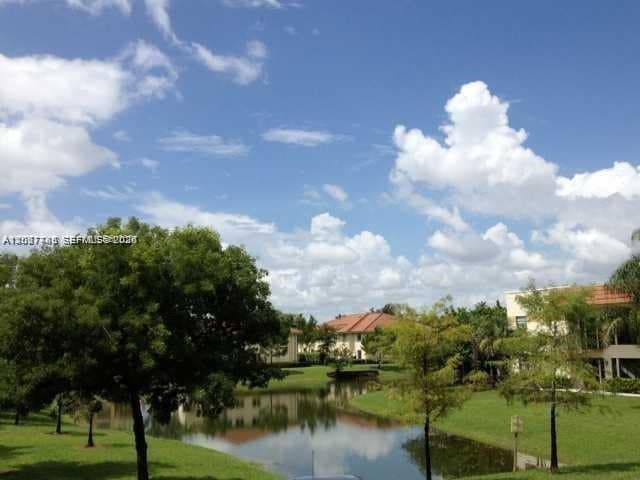 Photo - 4730 SW 62nd Way Unidad 202