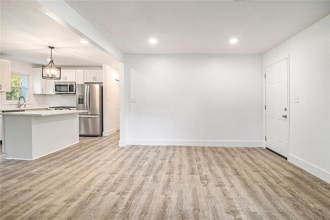 Photo - 1317 Redford Dr SE