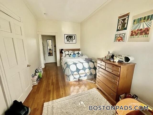 Photo - 912 Beacon St Unit 3