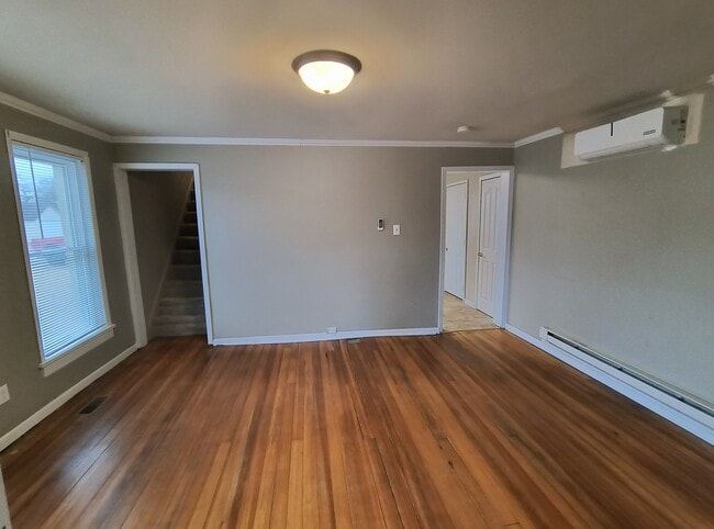 Photo - 609 E Water St Unit East