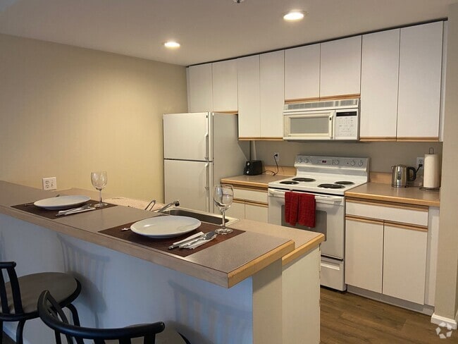 Building Photo - 2600 2nd Ave Unit 523 Rental