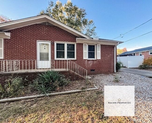 Photo - 7 Bristol Dr Unit 7A