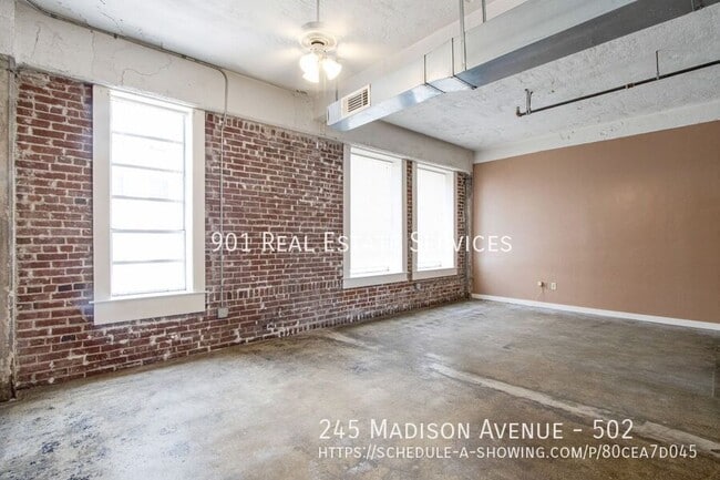 Photo - 245 Madison Ave