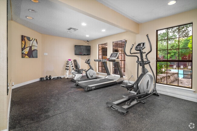 Fintess Center - Alamo Park