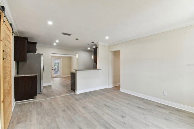 Photo - 7405 N Howard Ave