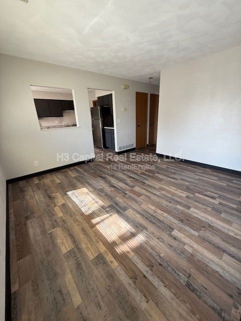 Photo - 307 Southgate Dr