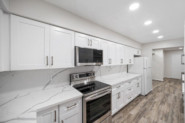 Photo - 357 N Post Oak Ln