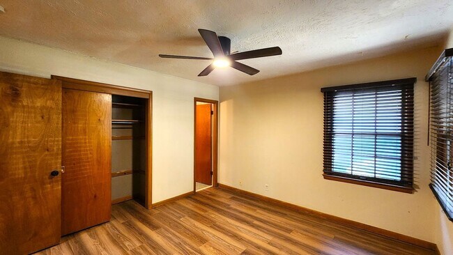 Photo - 3 Bed 1.5 Bath in the Coronado Heights 2nd Addn NW OKC