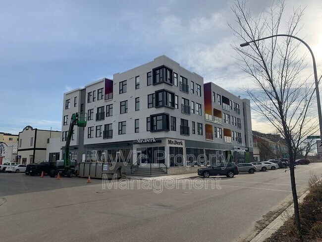 Photo - 8015 102 St NW Unit Two Bedroom