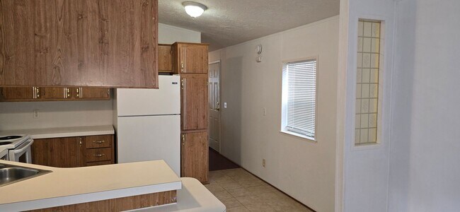 Photo - In Town Convenience House