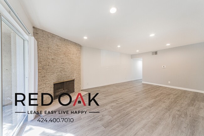 Photo - 10741 Moorpark St Unit 5