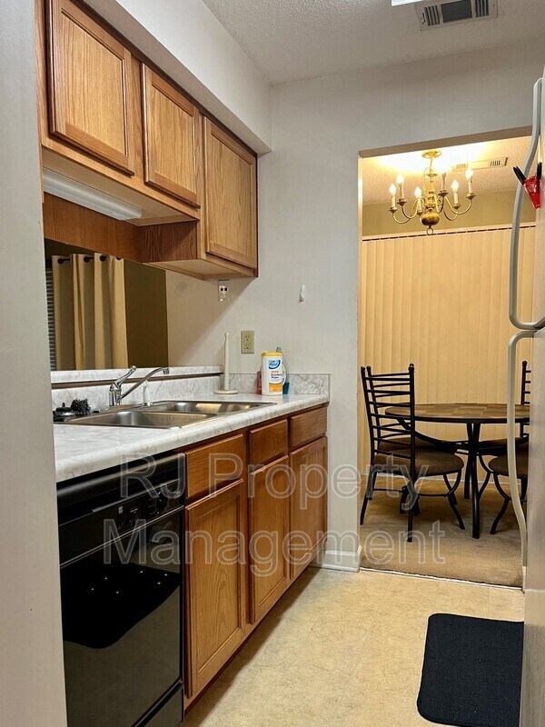 5656 Encino Cove Unidad 2