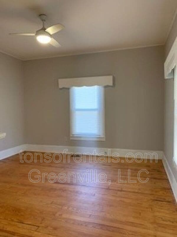 Photo - 9 E Street