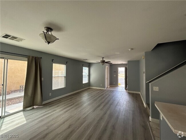 Building Photo - 464 Columbia Pike Ave Rental