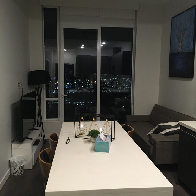 Photo - 8189 Cambie St