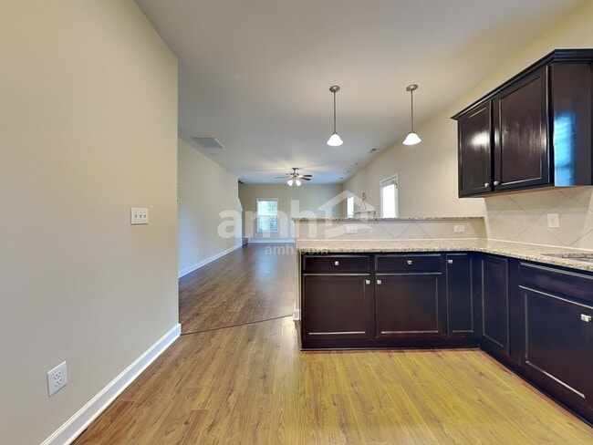 Photo - 524 McCarthy Dr