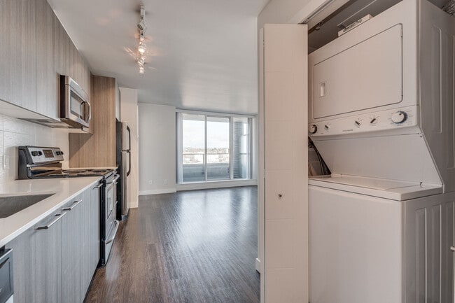 Photo - Hudson Walk One