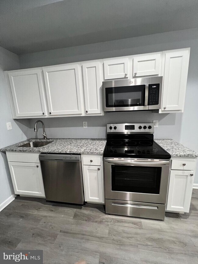 Photo - 1107 N Fulton Ave